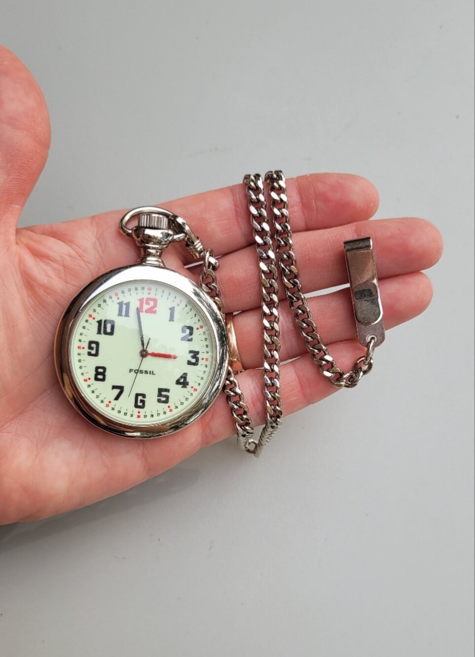 Fossil Glow In Dark Quartz Pocket Watch Silver Chain Clip EC-8833 WORKS!